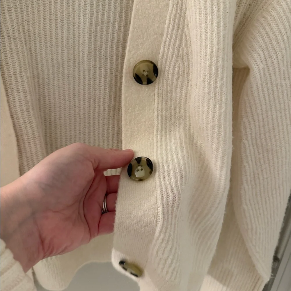 Baby Alpaca-Wool Cropped Cardigan - Picture 3 of 5